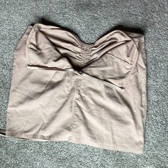 Pretty Little Thing Drawstring Ruched Front Bodycon Skirt with a Zipper - Picture 4 of 5